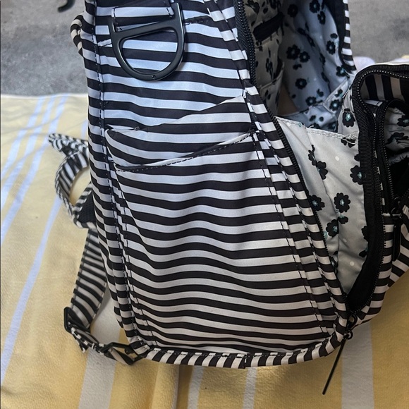 Ju-Ju-Be Black and White Striped Baby Bag - Picture 7 of 8